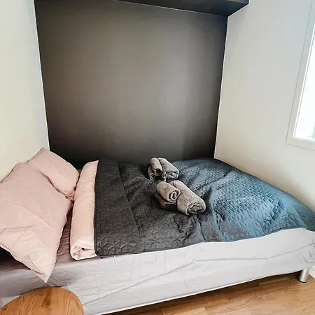 דירה Bright & Cozy In Downtown טרומסה